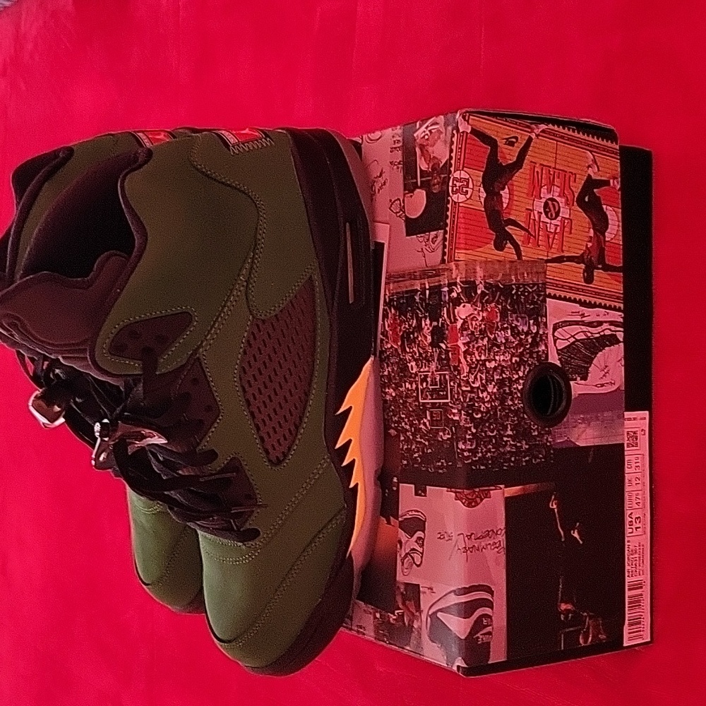 Men's Jordan Retro 5's